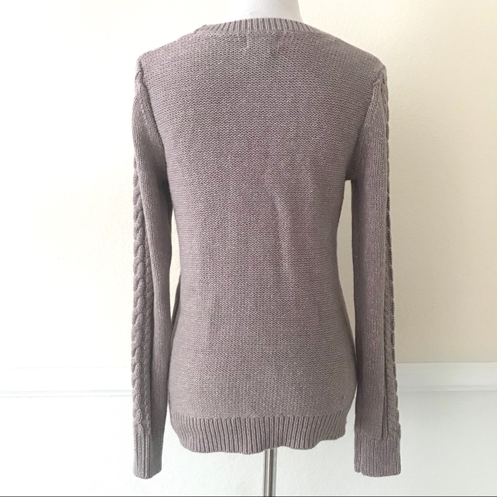 Old Navy Women’s Crew Neck Sweater - Picture 2 of 7